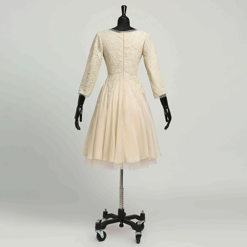 Robe courte trapèze à manches 3-4 et fermeture éclair, adorable en mousseline de soie avec dentelle view 2