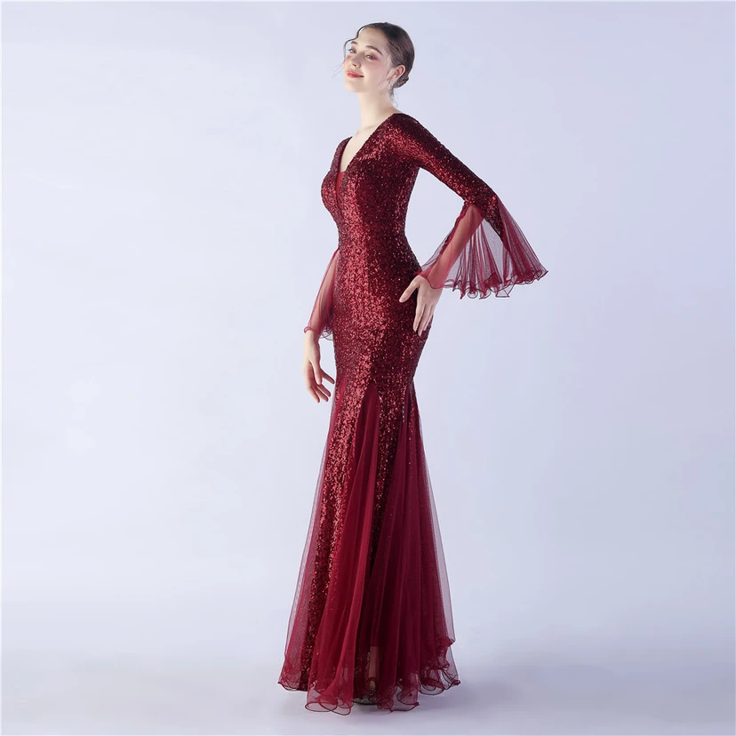 Vestido de noche con lentejuelas, bordado de malla encriptada, estilo artesanal de seda de pez y borde ondulado. view 48