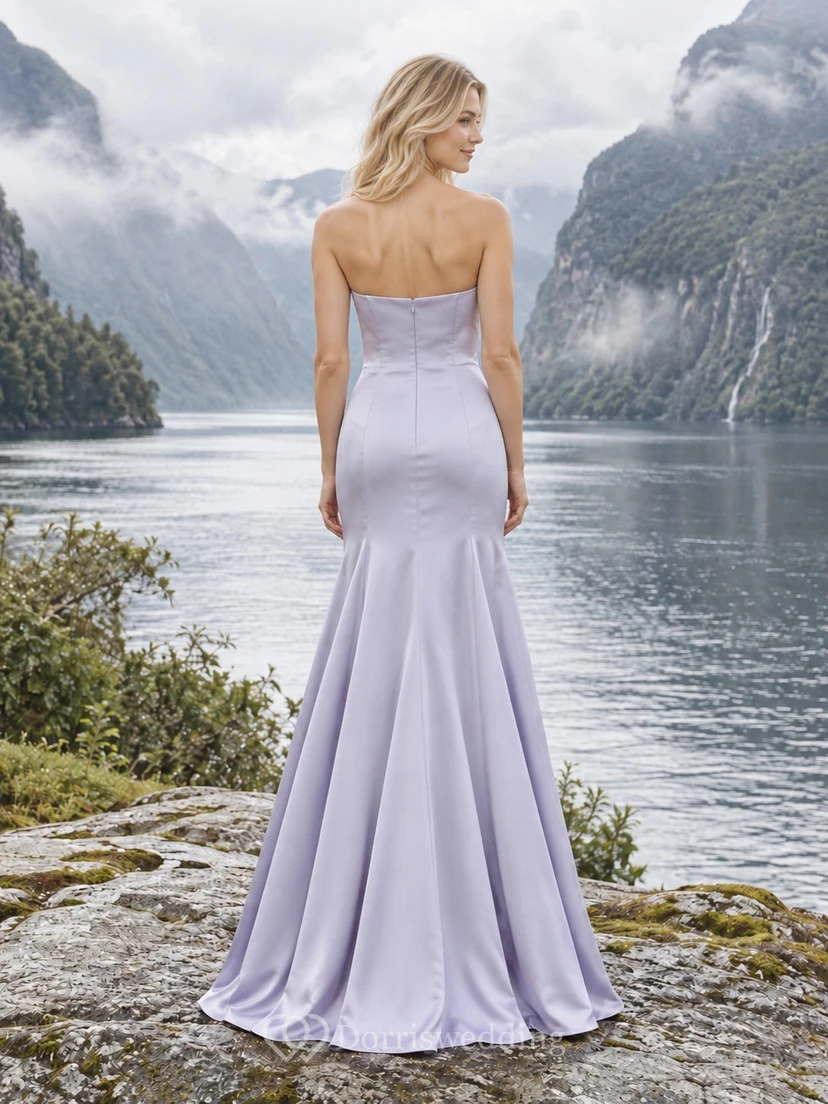 Schlichtes lavendelfarbenes, trägerloses Brautkleid im Meerjungfrauenstil aus Satin mit Herzausschnitt view 2