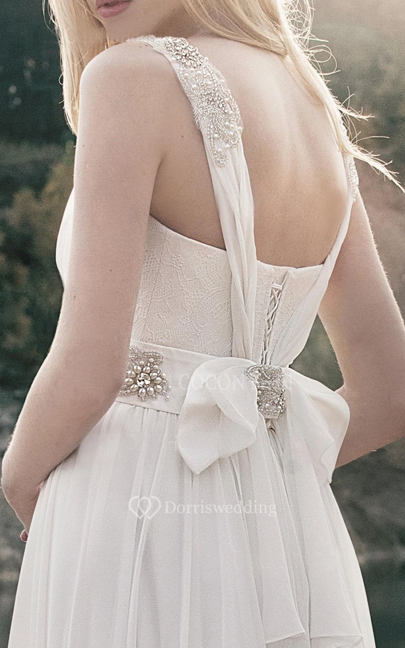 Robe en mousseline et dentelle brodée view 2