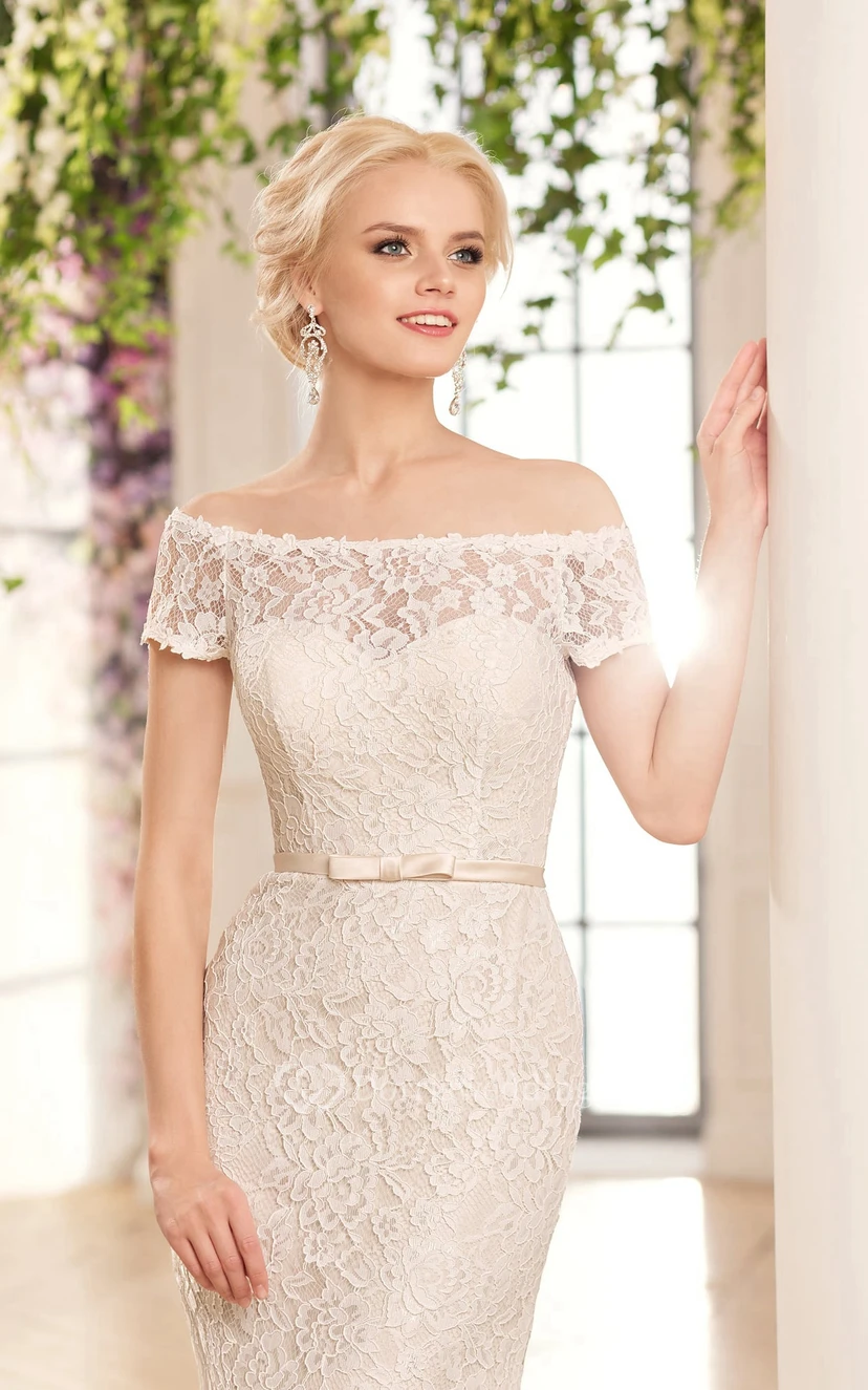 Robe fourreau maxi en dentelle illusion épaules dénudées view 3