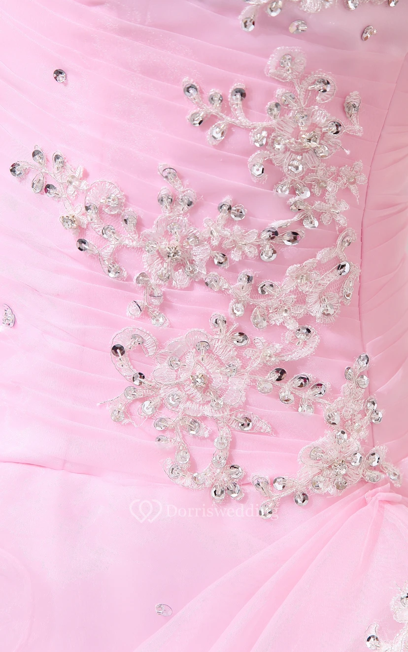 Zartrosa Ballkleid mit Herzausschnitt, Rüschen und Perlenbesatz view 3