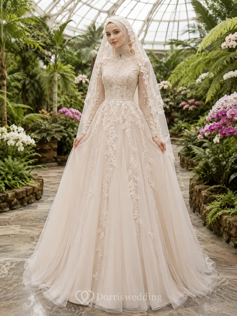 Schlichtes muslimisches Brautkleid mit botanischem Spitzenschleier in A-Linie