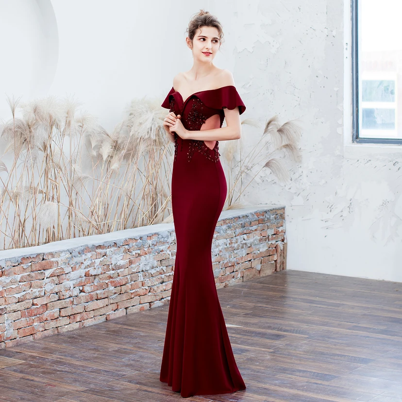 Robe de mariée longue rouge asymétrique à une épaule, coupe sirène, idéale pour un banquet ou une soirée de mariage. view 12