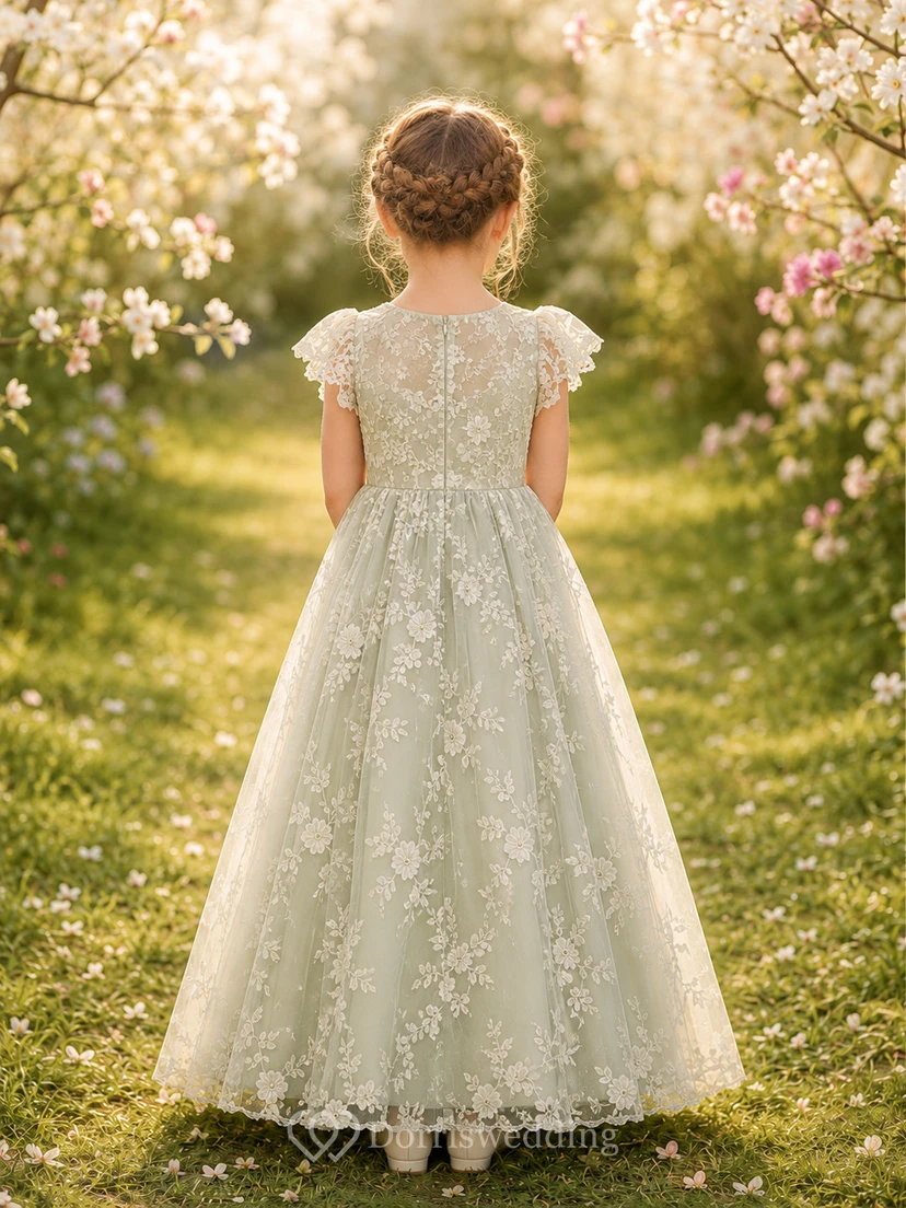 Robe de demoiselle d'honneur en dentelle sauge et tulle, coupe trapèze, col rond, longueur thé view 2