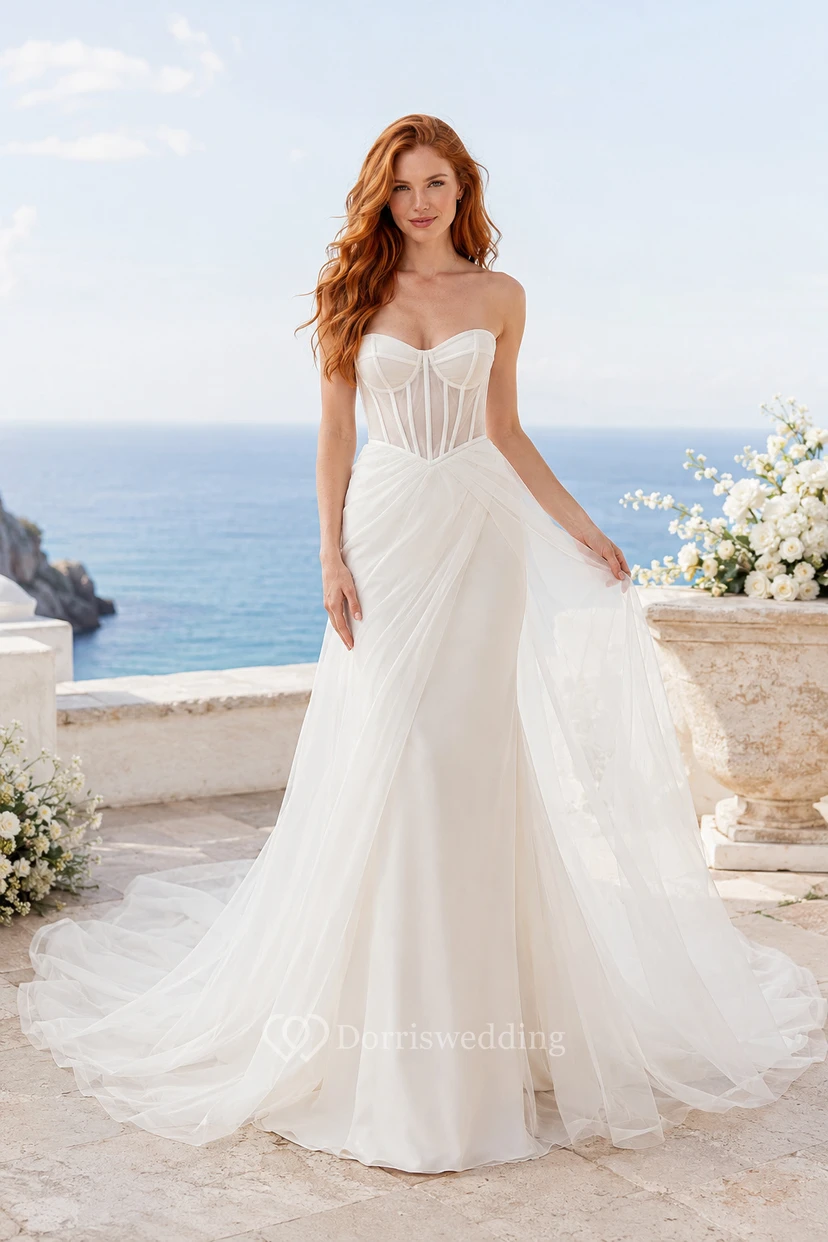 Robe de mariée en tulle, coupe trapèze, bustier cœur, traîne