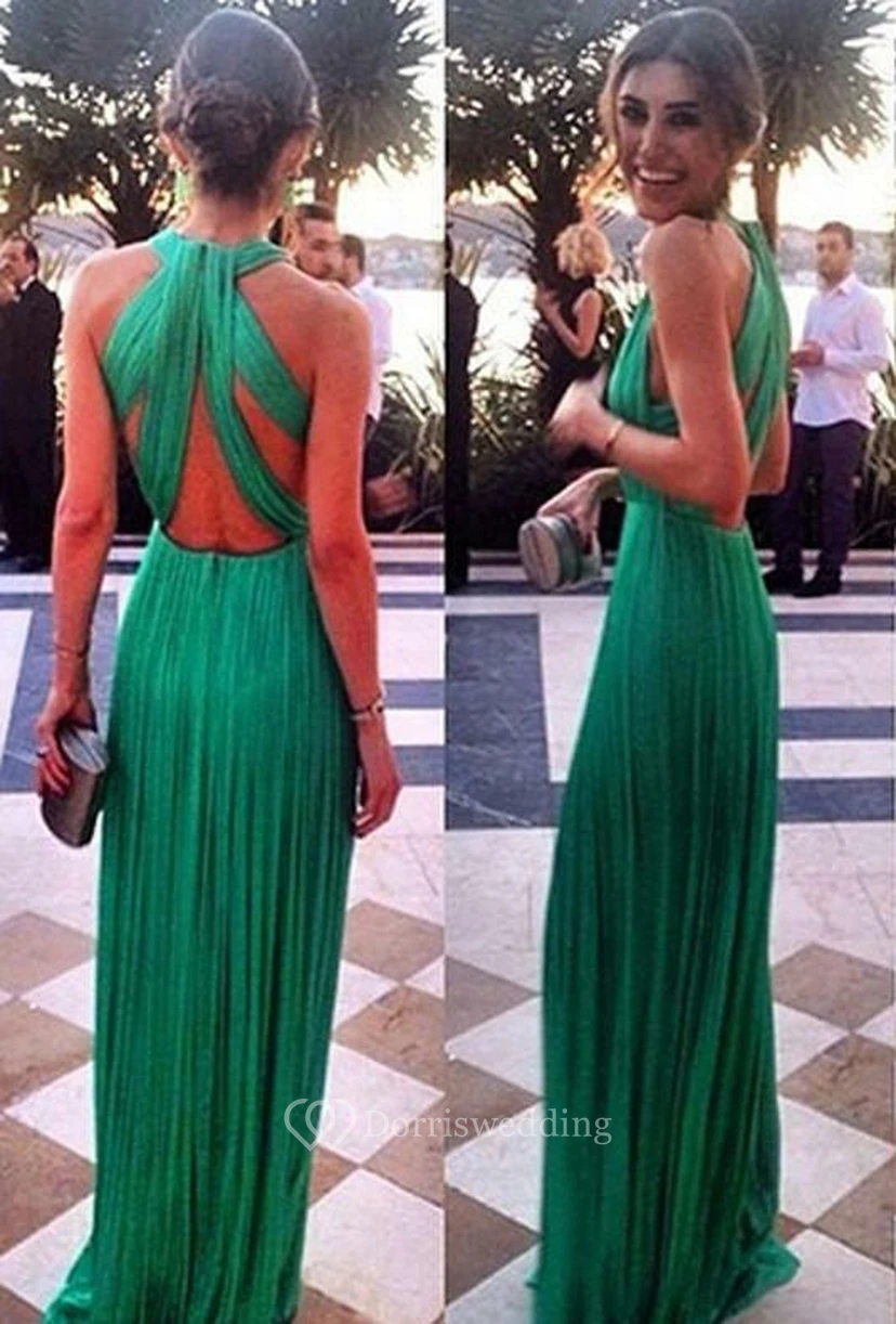 Robe de soirée longue et élégante en mousseline verte, dos nu croisé. view 3
