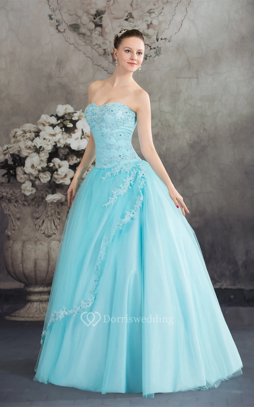 Robe de bal sans manches en tulle, coupe trapèze, dos corset et perles view 3