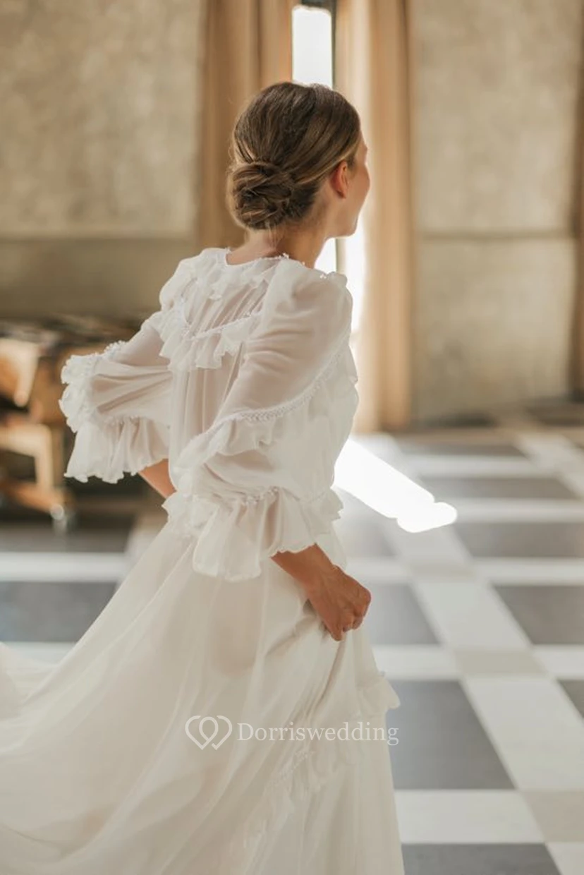 Fließendes, langärmeliges Chiffon-Hochzeitskleid mit ätherischer, gestufter Schleppe und Poeten-Optik view 2