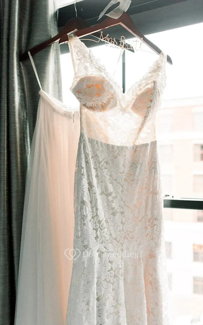 Lace Sheath Vintage Mermaid Sleeveless Backless Wedding Dress view 4
