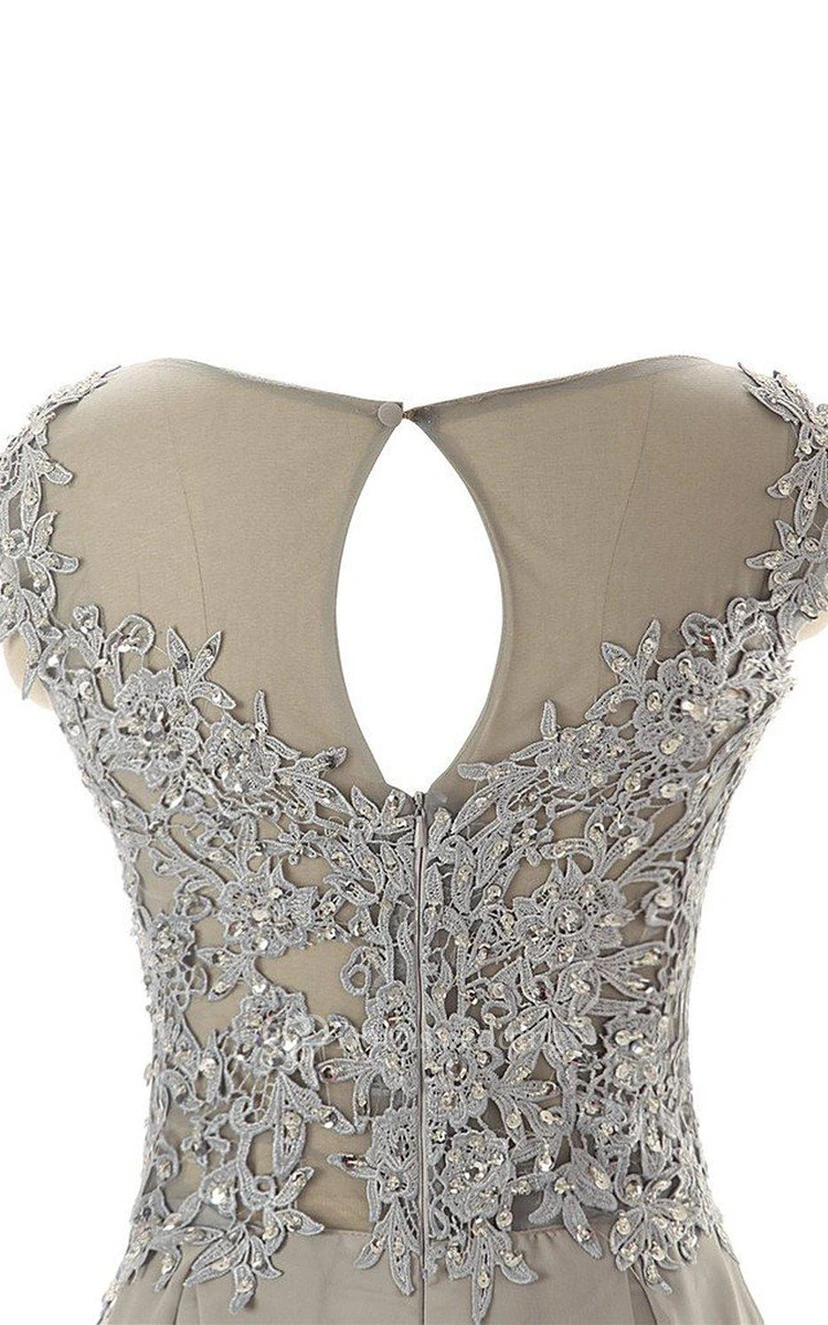 Espectacular vestido largo de gasa con apliques de encaje y cuentas. view 5