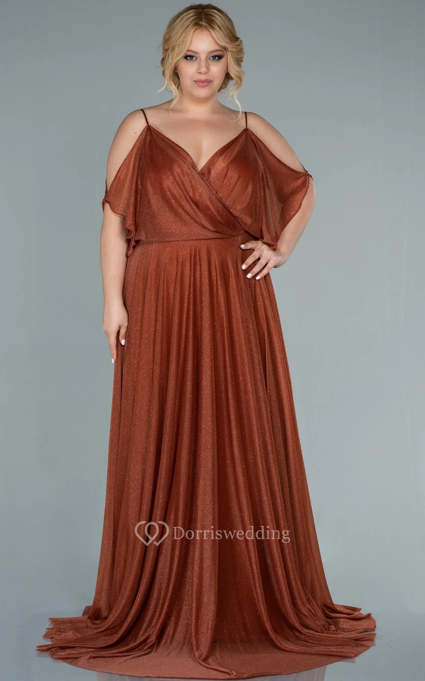 Robe de bal grande taille à sequins et bretelles spaghetti, plissée et décolletée en V, style empire, dos nu. view 7