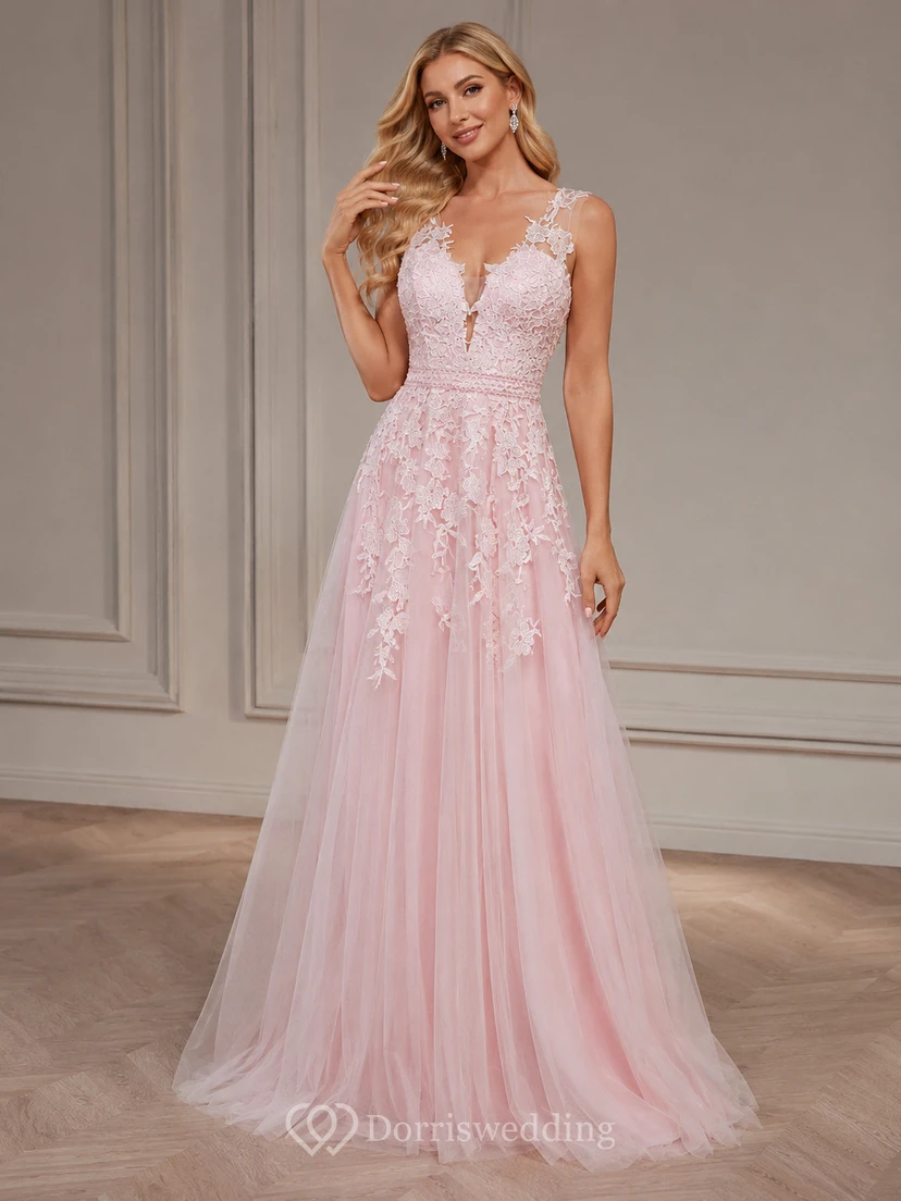 Robe trapèze en tulle et dentelle, col en V, ornée d'appliqués et dos nu en V