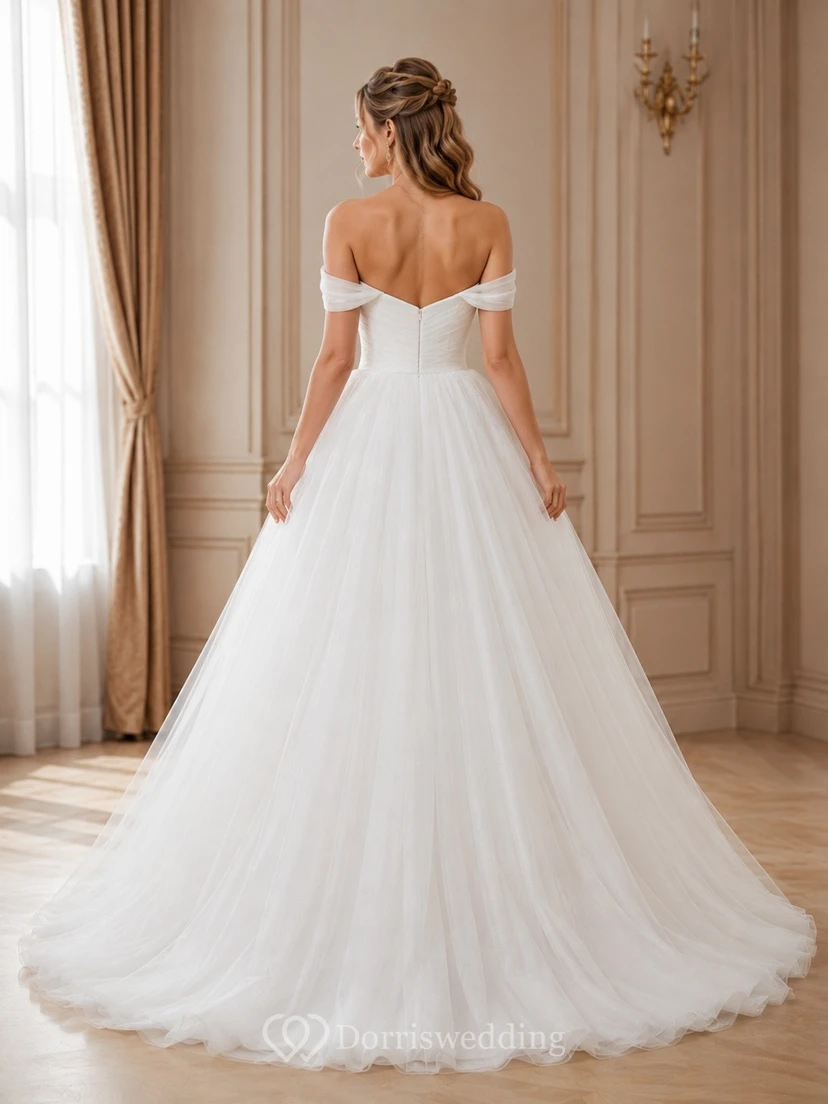 Vestido de gala de tul blanco con hombros descubiertos, estilo princesa, para bodas formales view 2