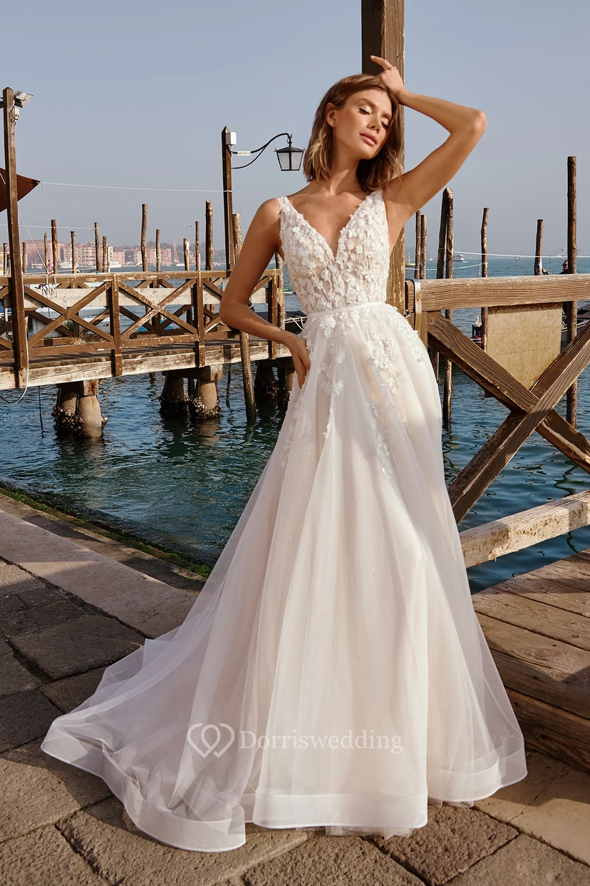 V-neck Sleeveless Lace Applique Empire A-line Tulle Wedding Dress view 3