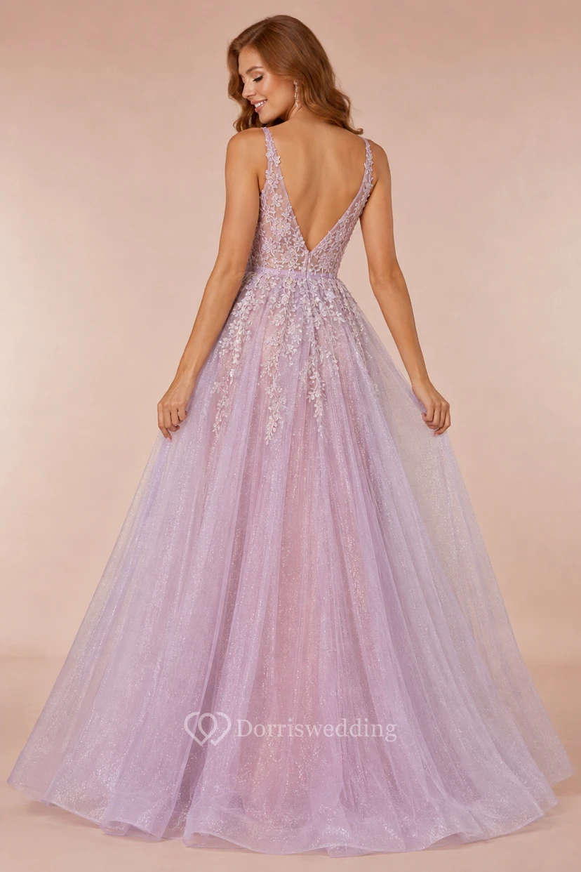 Abendliches A-Linien-Kleid aus lavendelfarbenem Glitzertüll mit V-Ausschnitt und Applikationen am Oberteil view 2