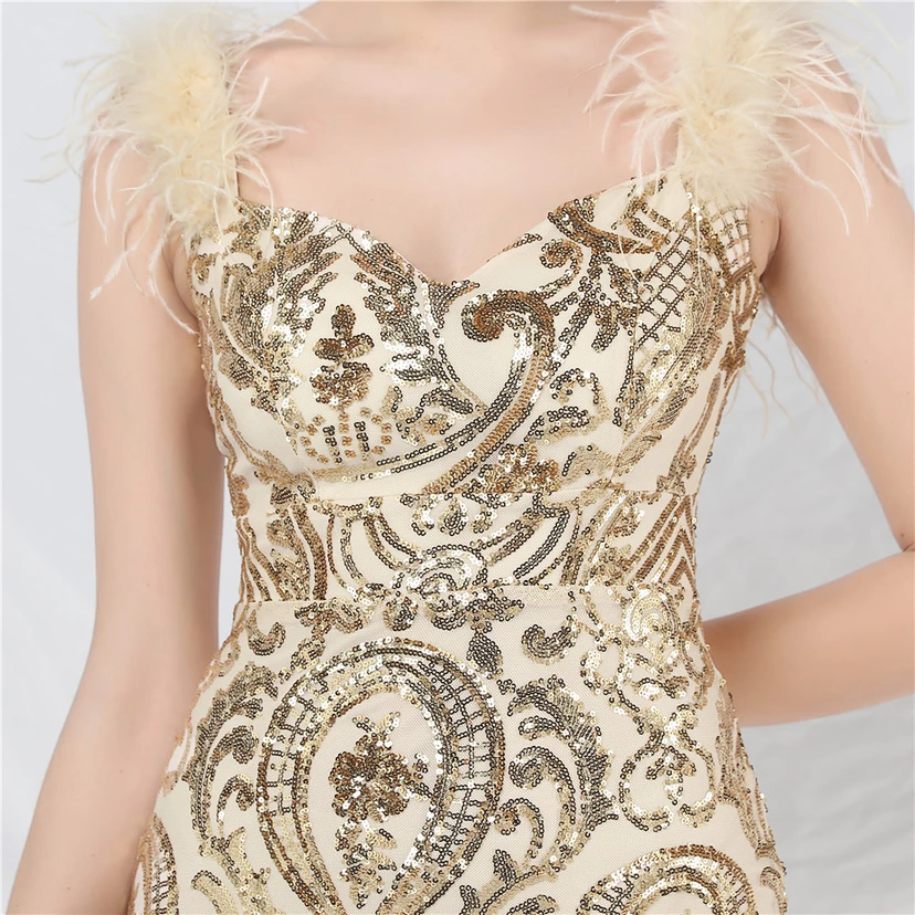 Robe longue haut de gamme en maille à sequins et plumes d'autruche. view 17