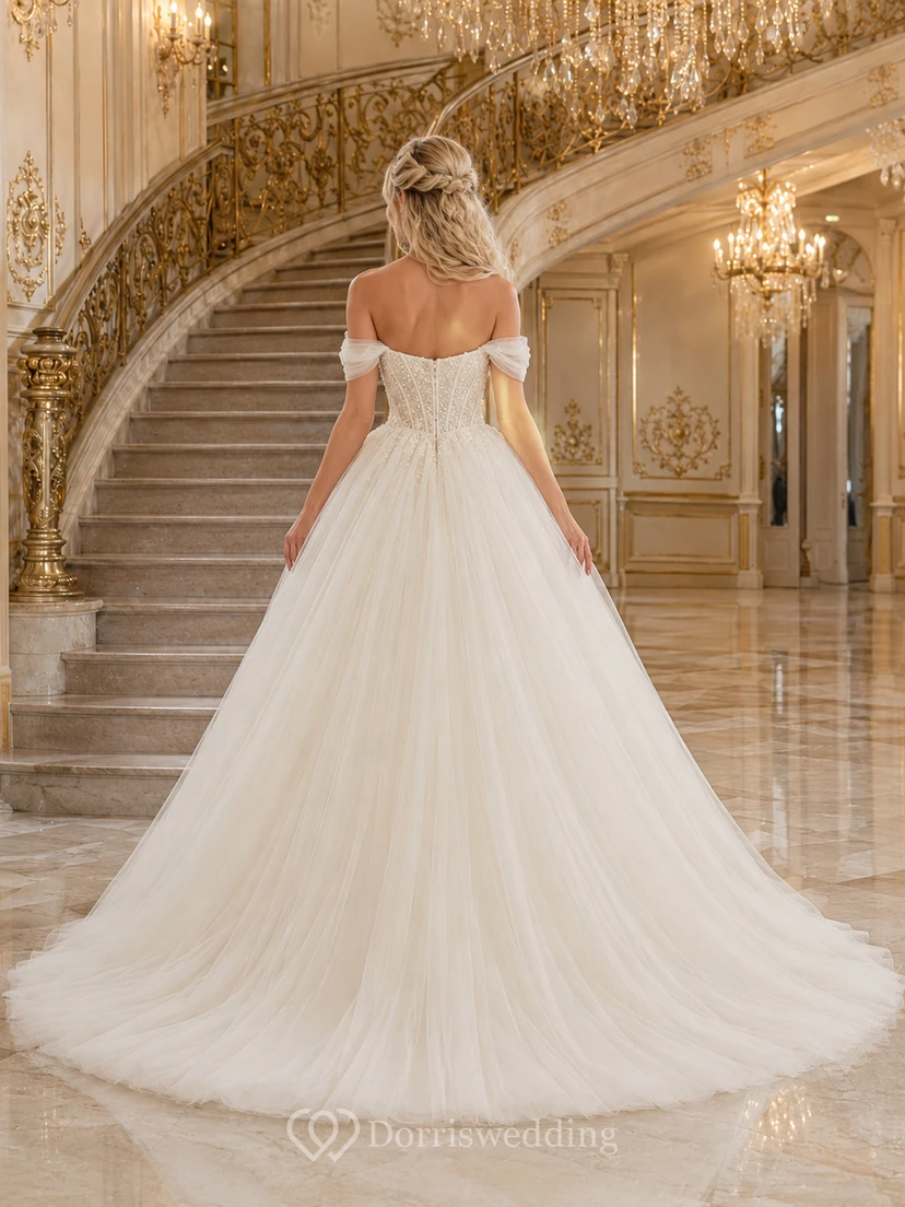Vestido de novia de baile de salón con escote Bardot y falda de tul completa view 2