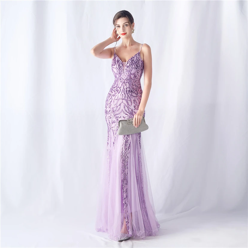 Vestido de noche de alta gama con estampado floral y detalles de malla y cuentas. view 50