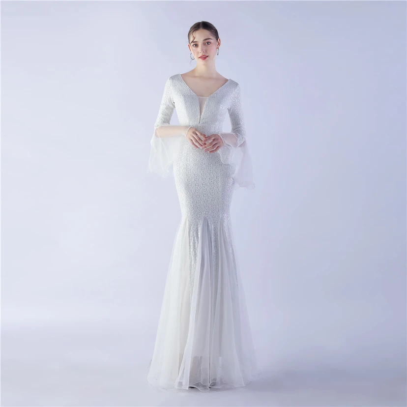 Vestido de noche con lentejuelas, bordado de malla encriptada, estilo artesanal de seda de pez y borde ondulado. view 18