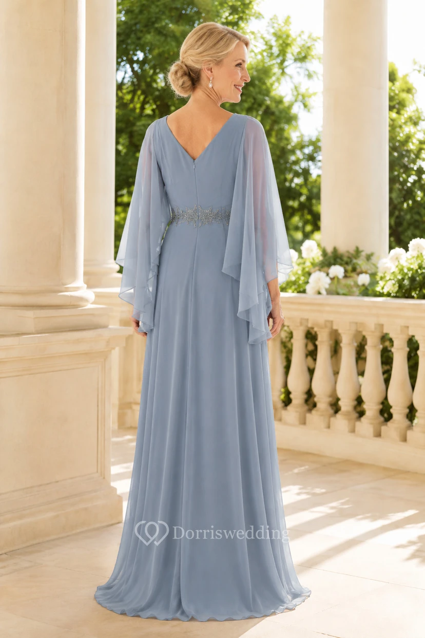 MOB-Kleid aus stahlblauem Chiffon in A-Linie mit Cape-Ärmeln, V-Ausschnitt und bodenlanger Form. view 2
