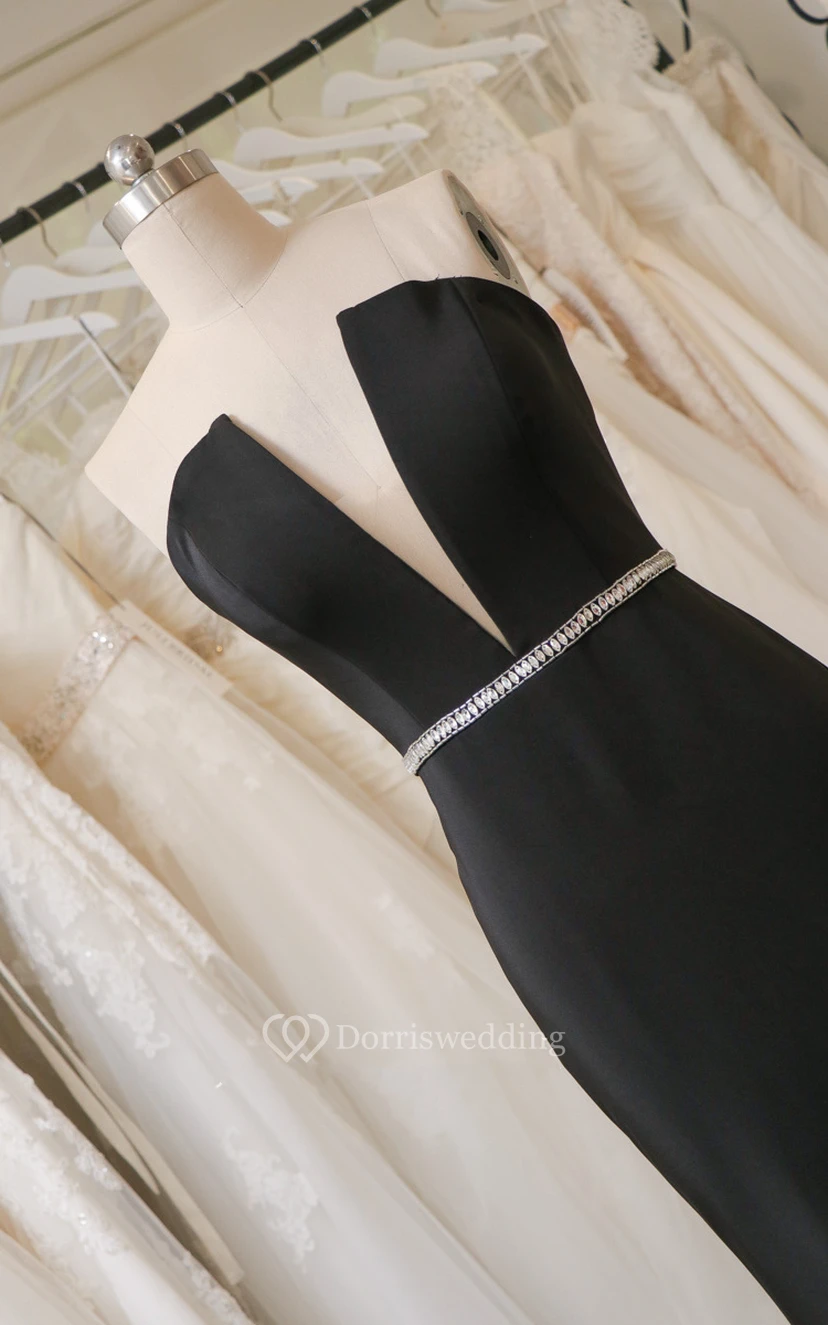 Robe de soirée sirène vaporeuse à traîne et ceinture. view 3