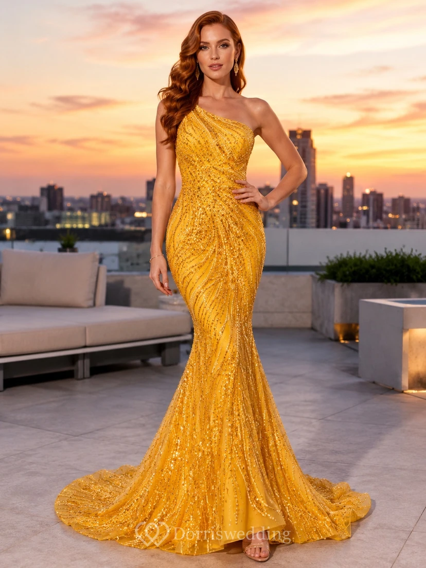 Goldfarbenes Pailletten-Abendkleid im Meerjungfrauenstil mit One-Shoulder-Ausschnitt und Drapierung, bodenlang