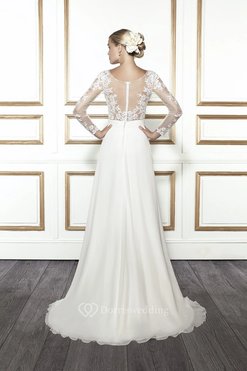 Robe de mariée longue à col rond et manches longues en mousseline ornée d'appliqués view 2