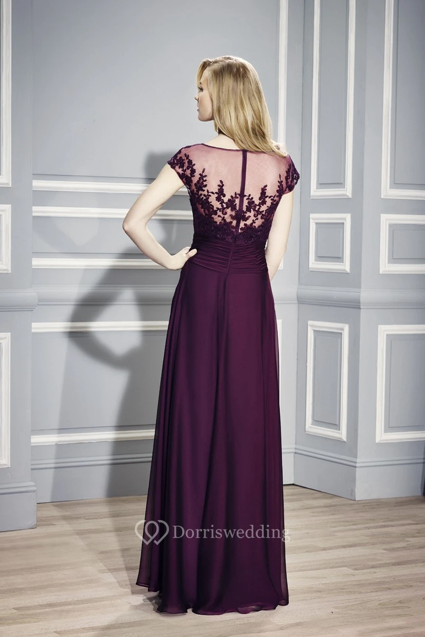 Langes, rundhalsausschnittiges, appliziertes Chiffon-Abendkleid mit kurzen Ärmeln und kurzen Ärmeln view 2