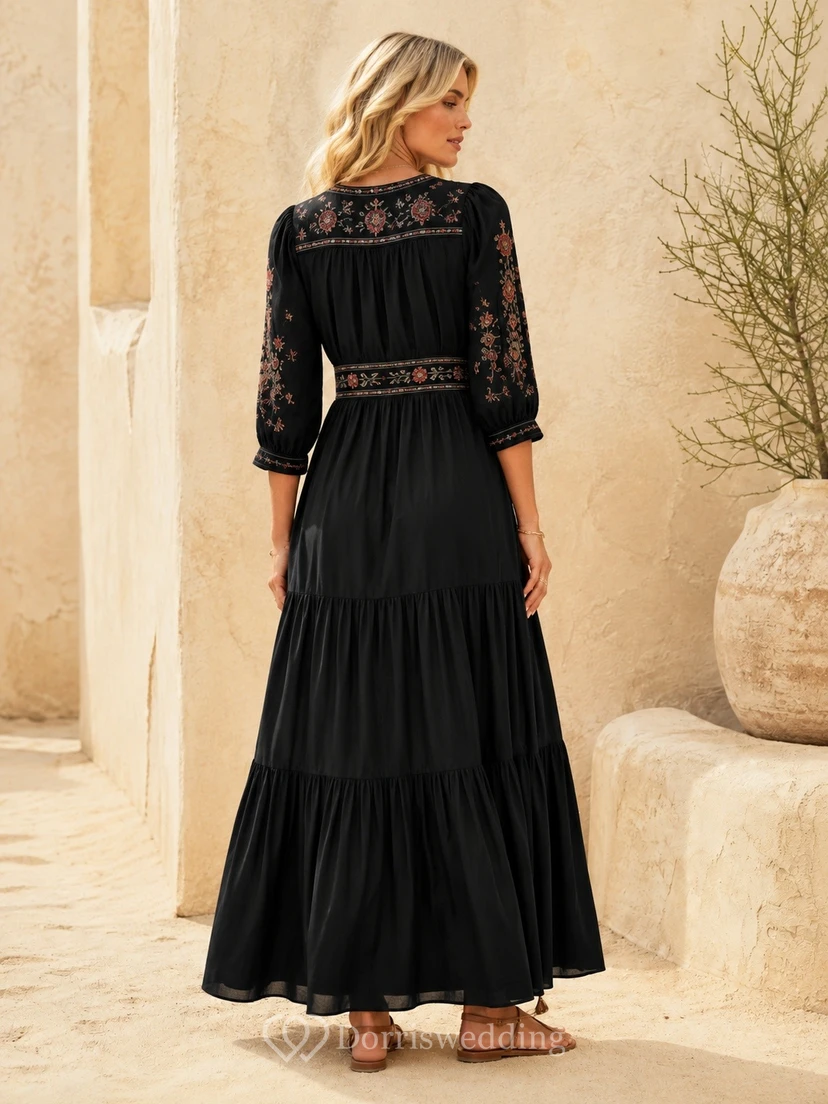 Vestido de noche ceremonial negro de gasa con encaje, escote en V, manga larga y corte en A hasta los tobillos view 2