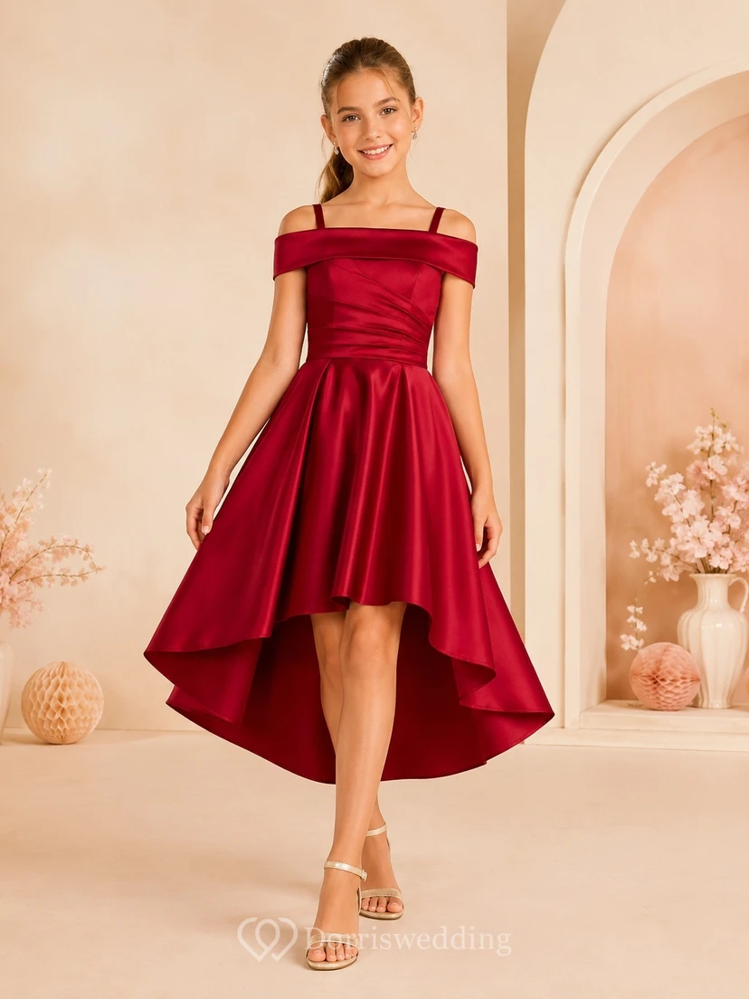 Vestido moderno rojo de satén con hombros descubiertos, corte asimétrico, largo hasta la rodilla, ideal para niñas de las flores.