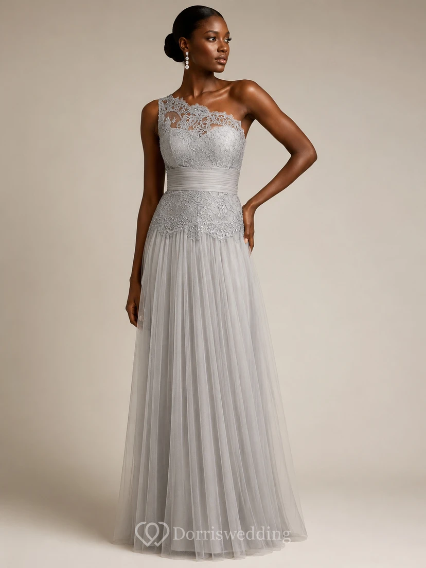 Langes, schulterfreies A-Linien-Abendkleid aus Tüll mit Spitzenbesatz, Bandagen und Pailletten view 13