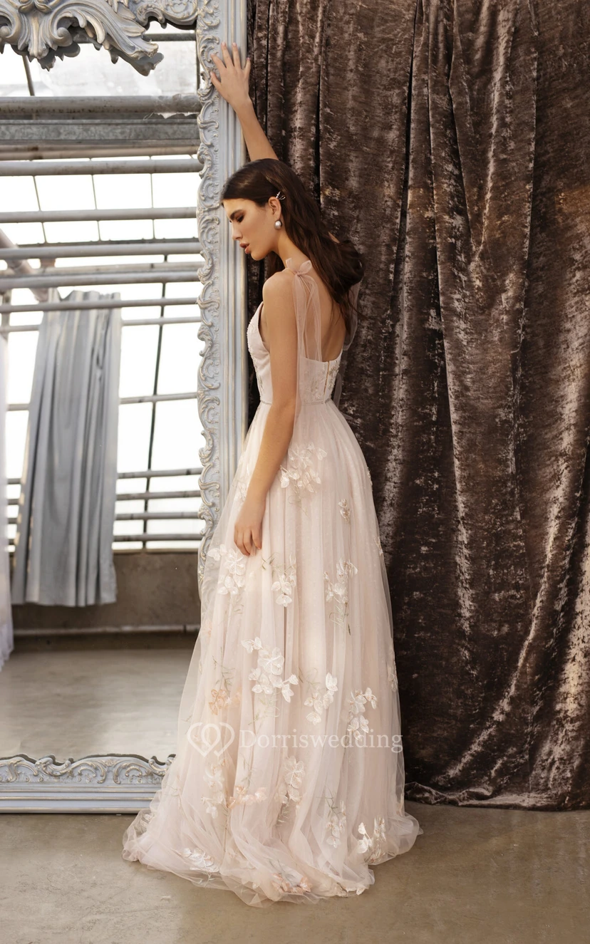 Spaghettiträgerloses, tief ausgeschnittenes, besticktes Empire-Brautkleid in Blush-A-Linie aus Tüll mit Falten view 3