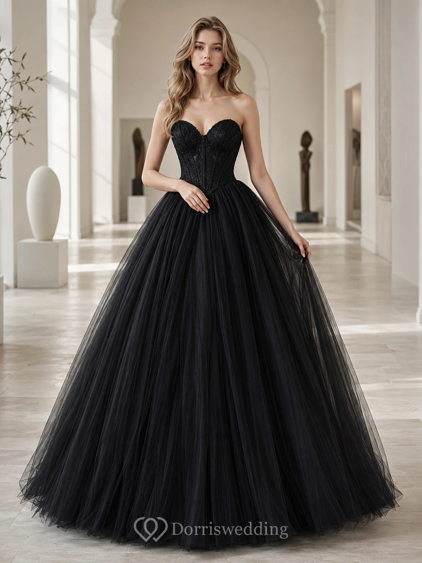 Black Strapless Sweetheart Tulle Ball Gown Modern Wedding Dress