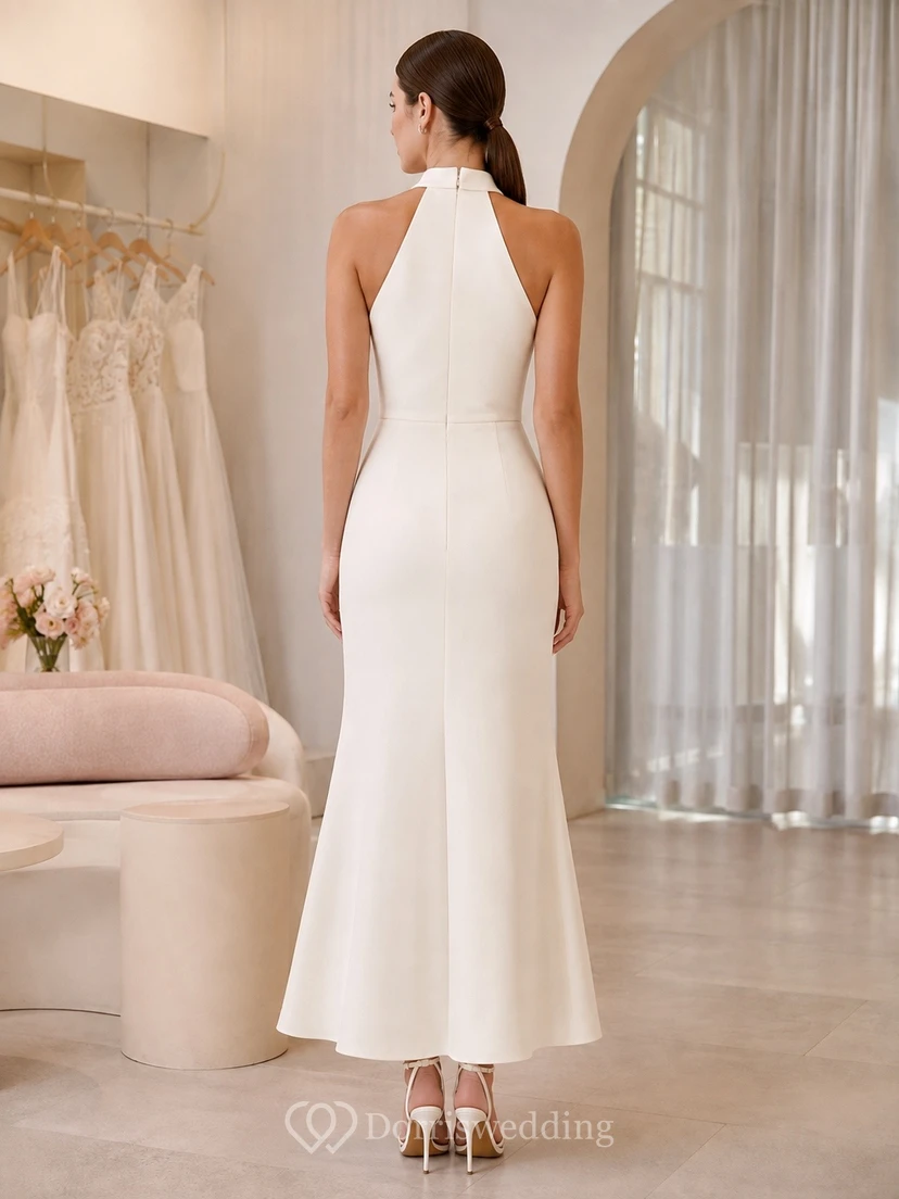 Vestido de novia de gasa estilo sirena moderno sin mangas con escote halter para juzgado civil view 2