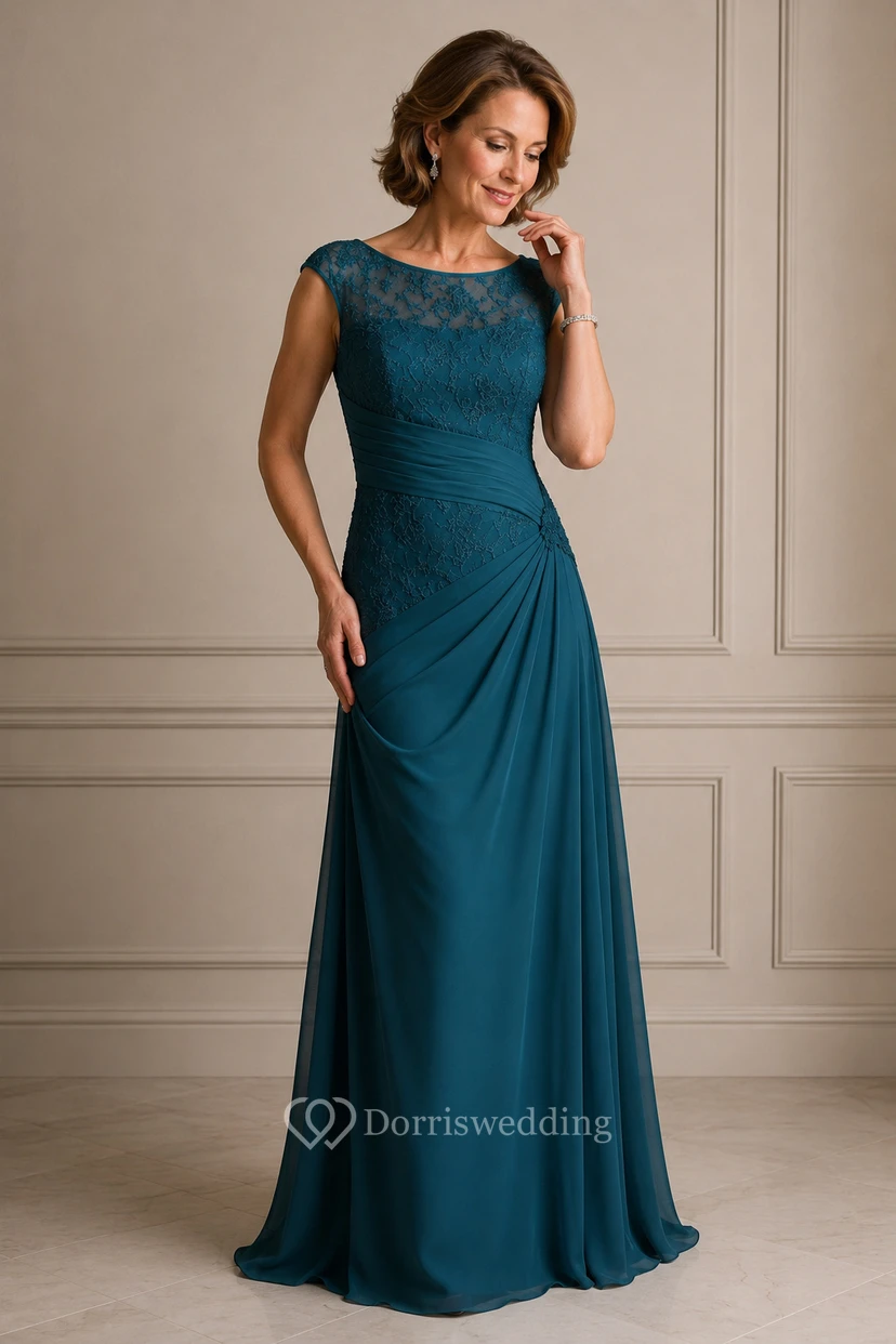 Chiffon-Etui-Kleid mit Rundhalsausschnitt und seitlicher Drapierung, das die Mutter der Braut ziert view 10