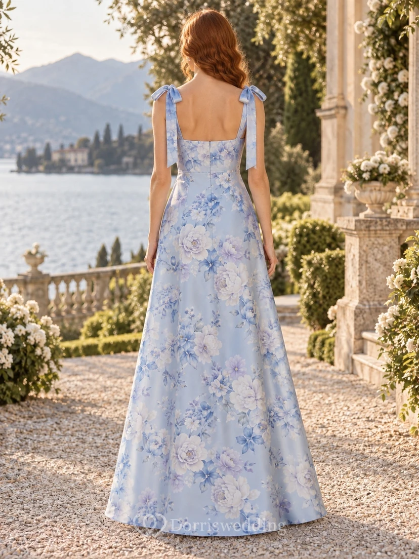 Vestido de dama de honor de gasa azul empolvado con tirantes, lazo y escote cuadrado, largo hasta el suelo, corte en A. view 2