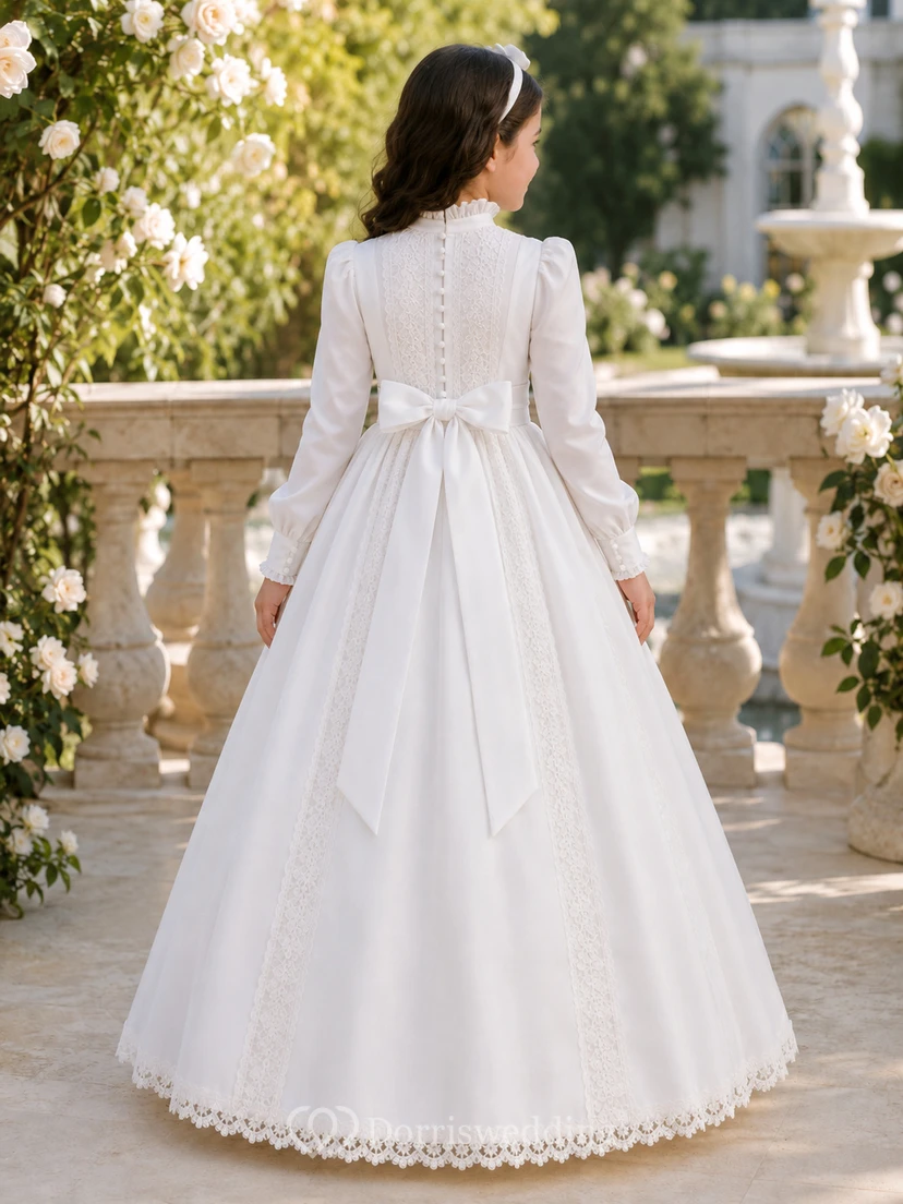 Viktorianisches Kommunionkleid mit hohem Kragen, langen Ärmeln und Spitzeneinsatz view 2