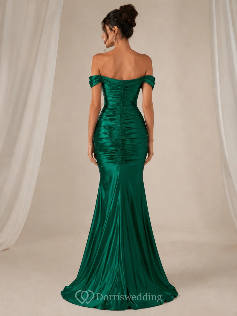 Vestido de noche de satén estilo sirena con escote Bardot, sin mangas y fruncido, largo hasta el suelo. view 2