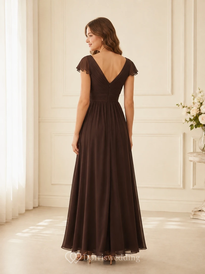 Vestido de dama de honor juvenil marrón, corte en A, escote en V, manga corta, fruncido, elegante. view 2
