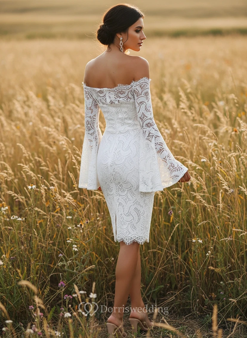 Robe de mariée crayon chic et moderne view 2
