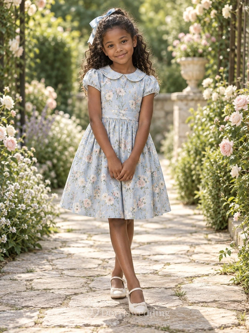 Knielanges, vintage-blaues Blumenkleid in A-Linie mit Puffärmeln und Peter-Pan-Kragen