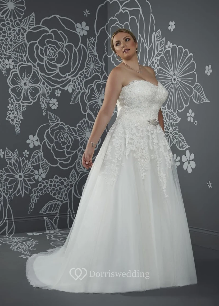 A-Line Floor-Length Sweetheart Sleeveless Satin Court Train Lace-Up Back Appliques Dress