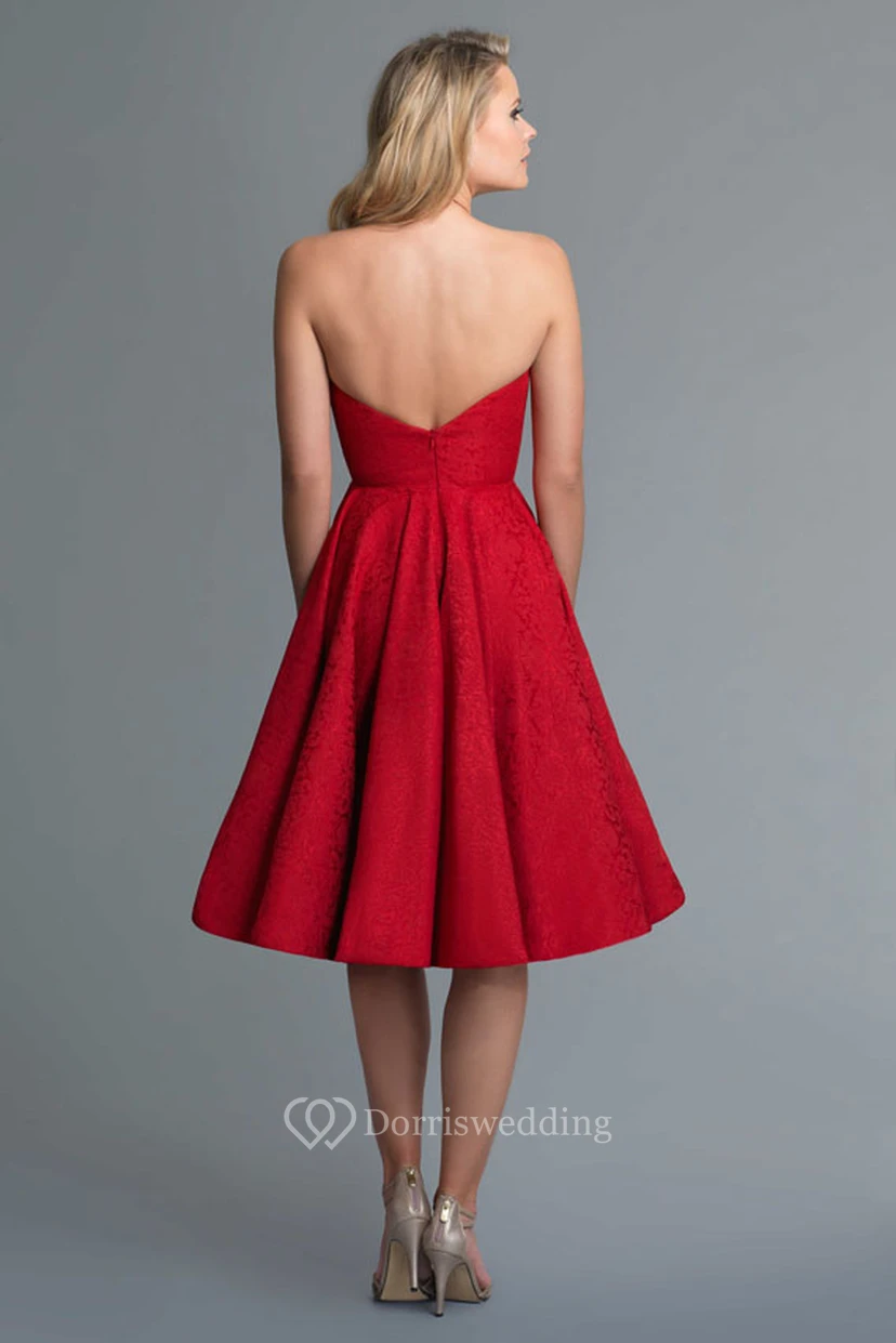 Ärmelloses, rückenfreies A-Linien-Kleid mit Herzausschnitt und Falten in Knielänge view 2
