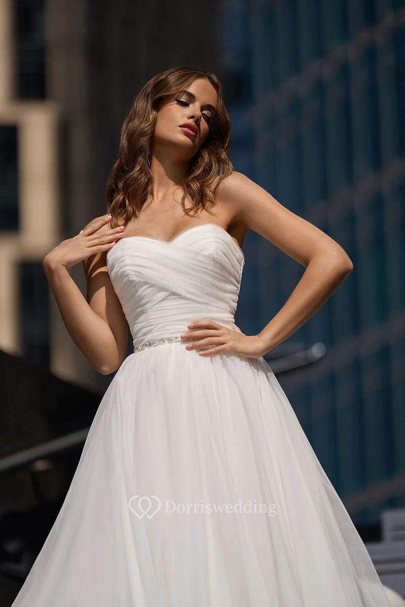 Sweetheart Criss-cross Ruched A-line Tulle Wedding Dress with Beaded Waist view 3