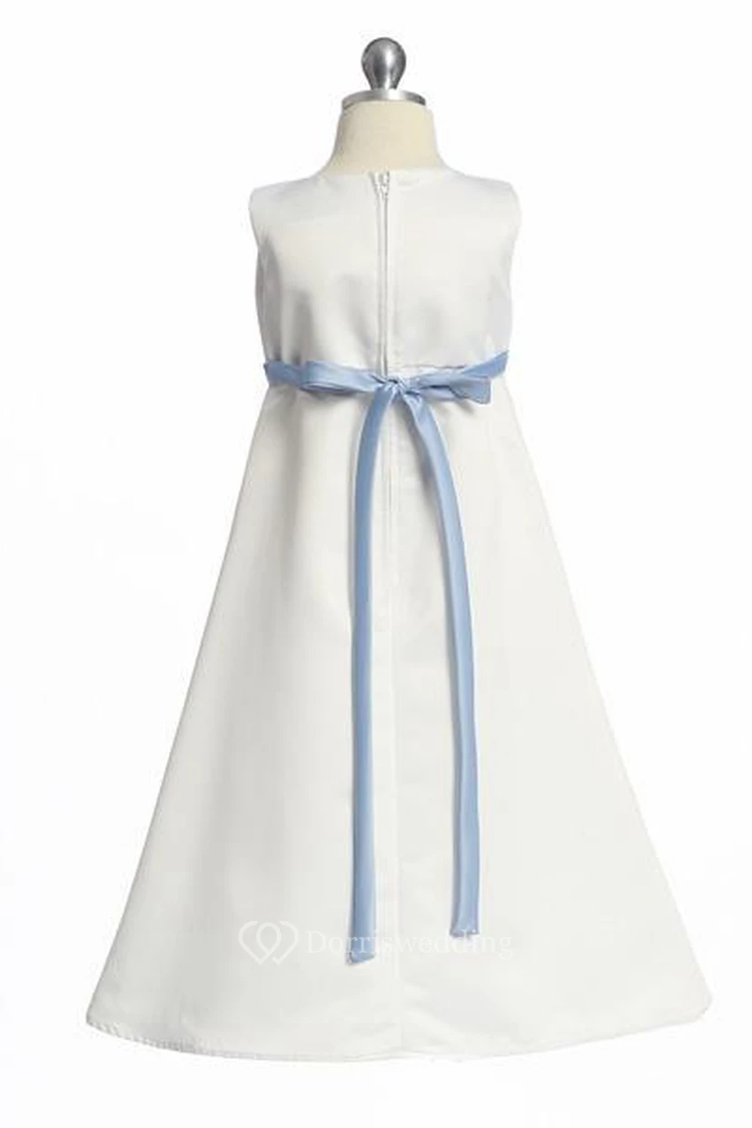 Knöchellanges, ärmelloses Satin-Blumenmädchenkleid mit Schleife view 2