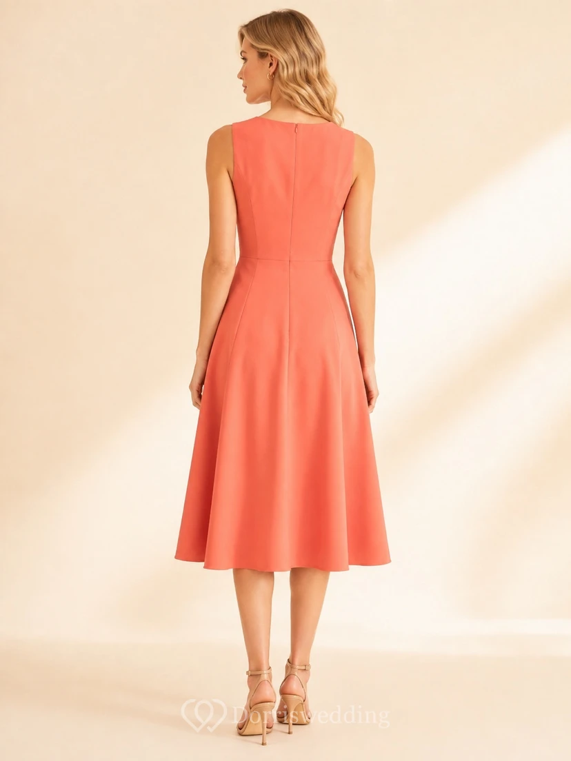 Robe mi-longue plissée sans manches en satin corail à col rond et col rond plissé view 2