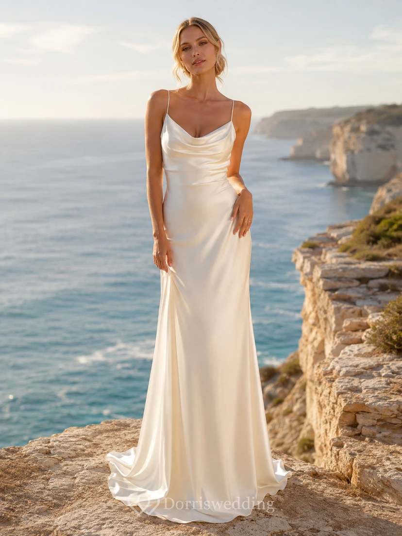 Vestido de satén con escote drapeado y espalda baja para fugarse a un acantilado.