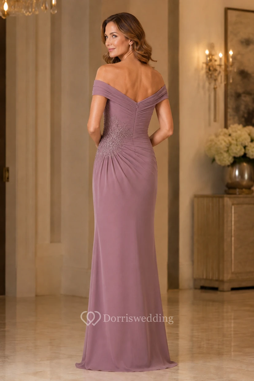 Robe fourreau mauve à épaules dénudées, corsage froncé et taille drapée view 2