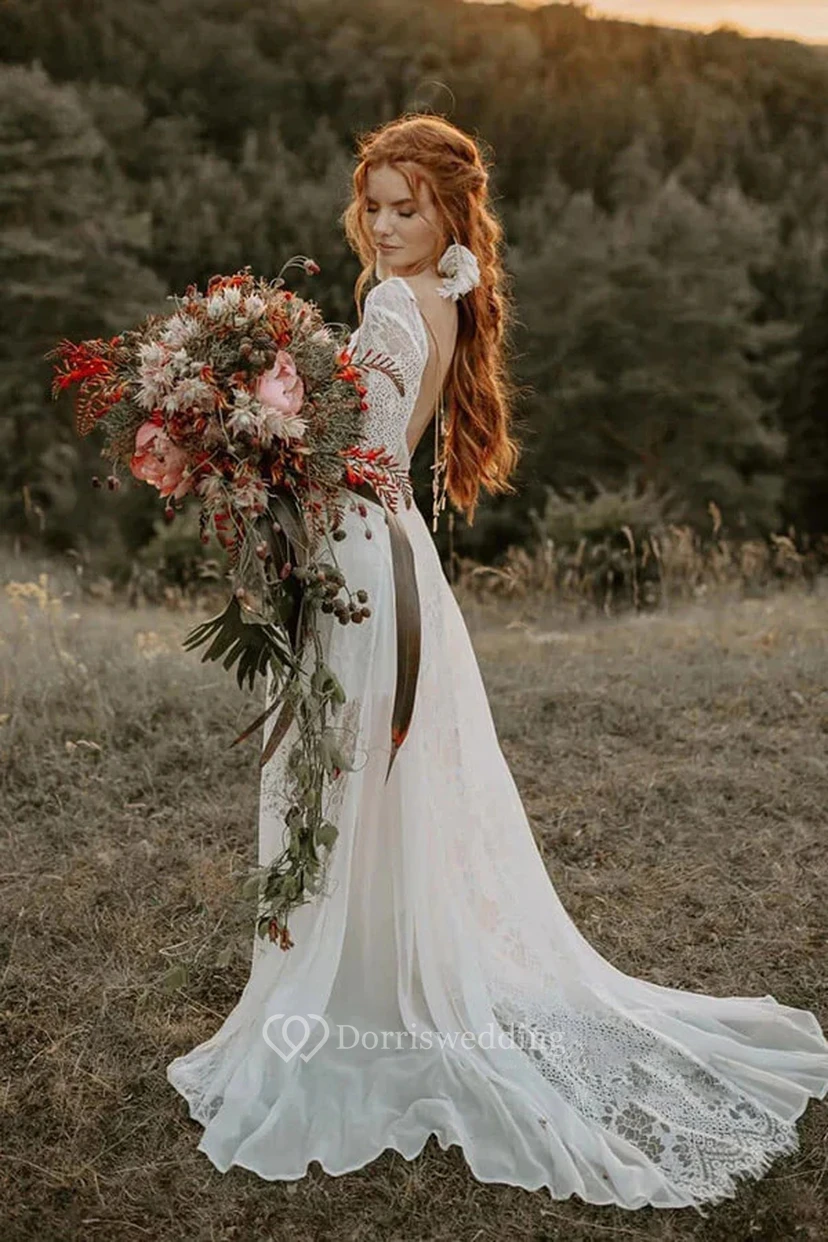 Robe de mariée bohème fourreau à manches longues et col rond en dentelle style champêtre view 2
